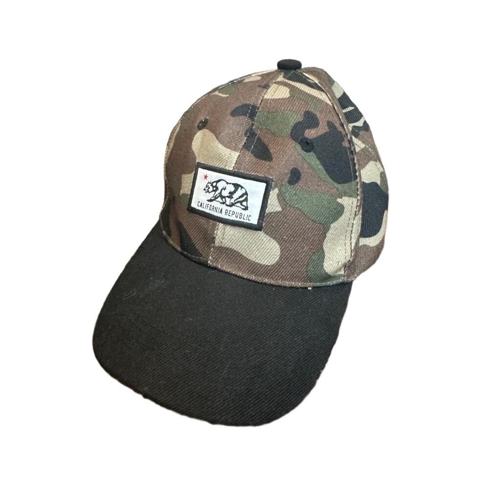 California Republic "Cali" Cap Mens Size Medium Adjustable Camouflage Baseball